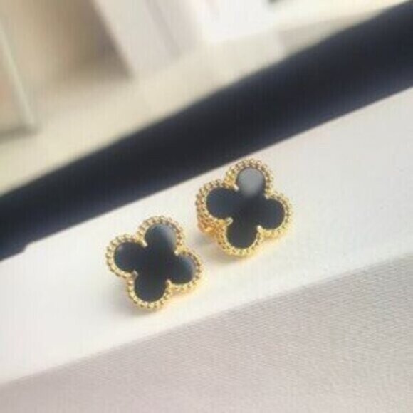 Authentic Van Cleef & Arpels Vintage Alhambra Earrings - Picture 1 of 8